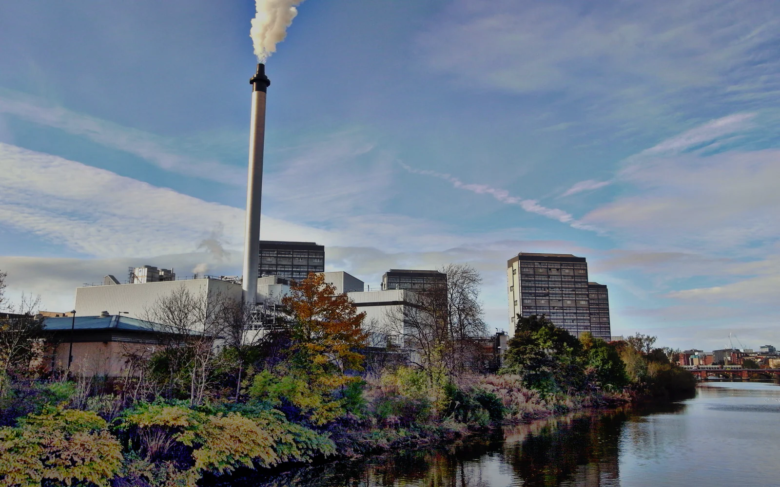 Landscape photograph of Glasgow distillery.
