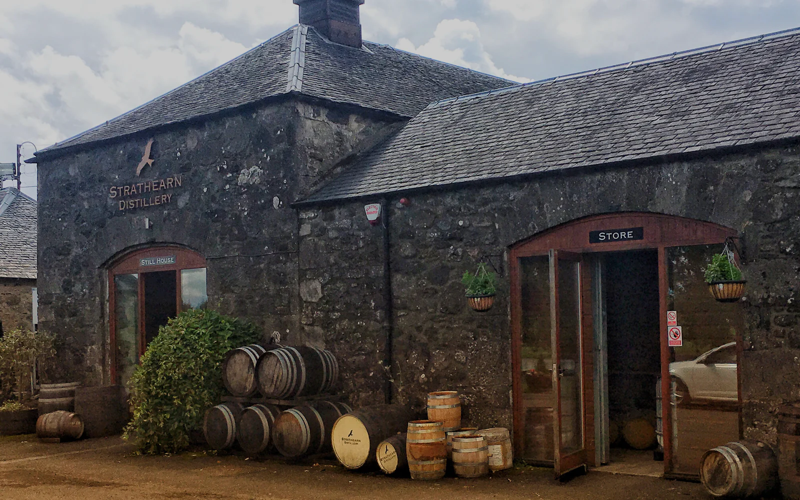 Landscape photograph of Strathearn distillery.