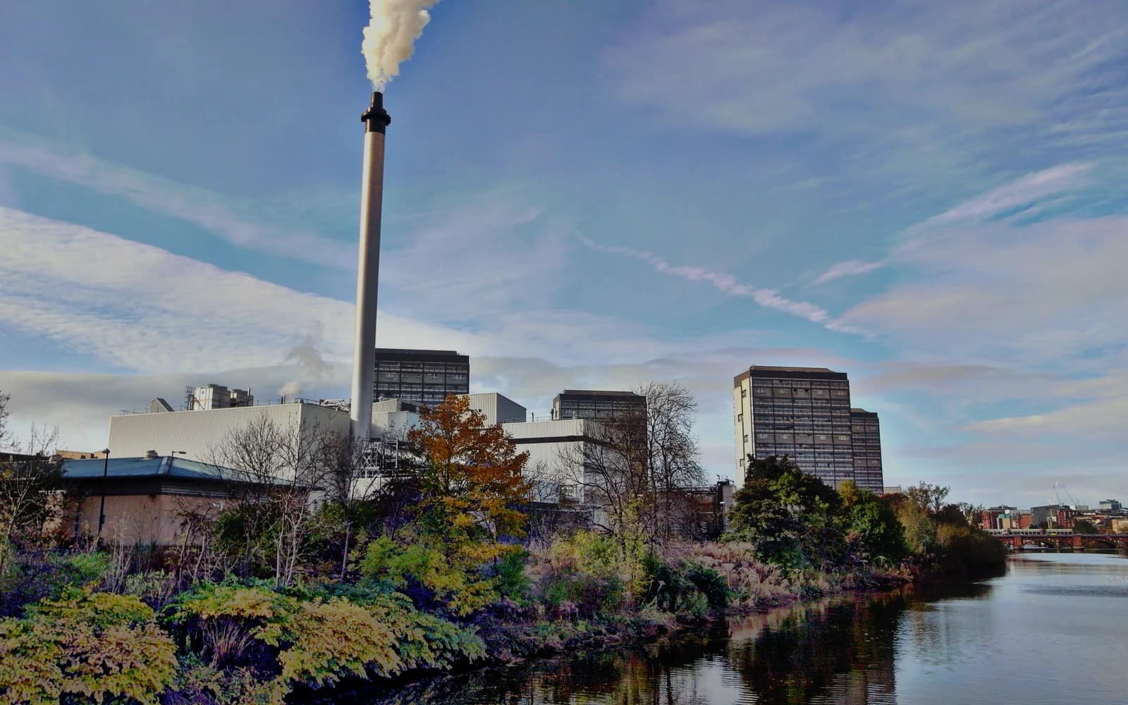 Landscape photograph of Glasgow distillery.