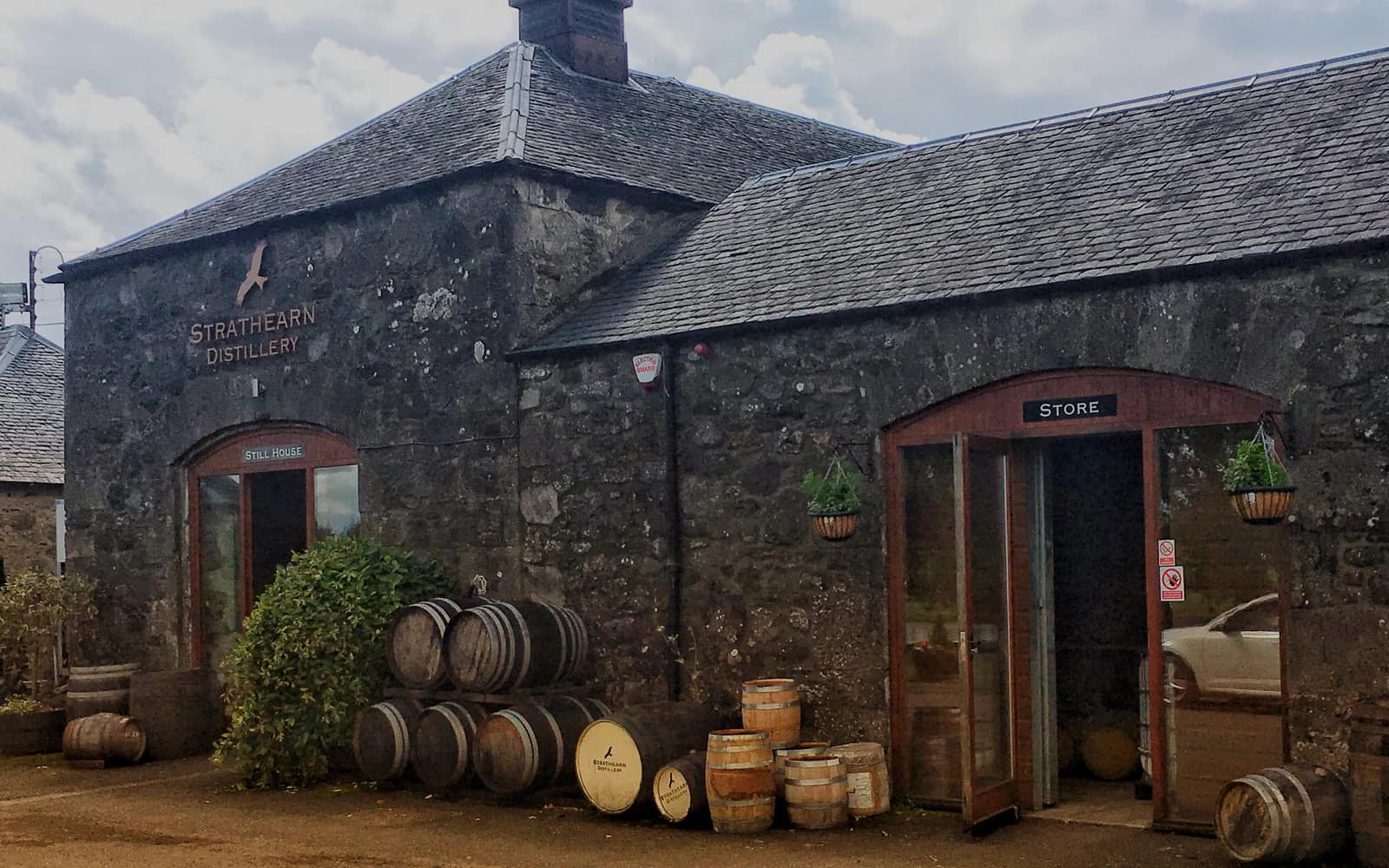 Landscape photograph of Strathearn distillery.